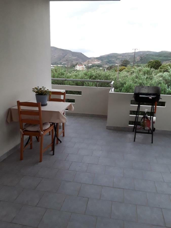Marianos Apartments Kíssamos Exterior foto